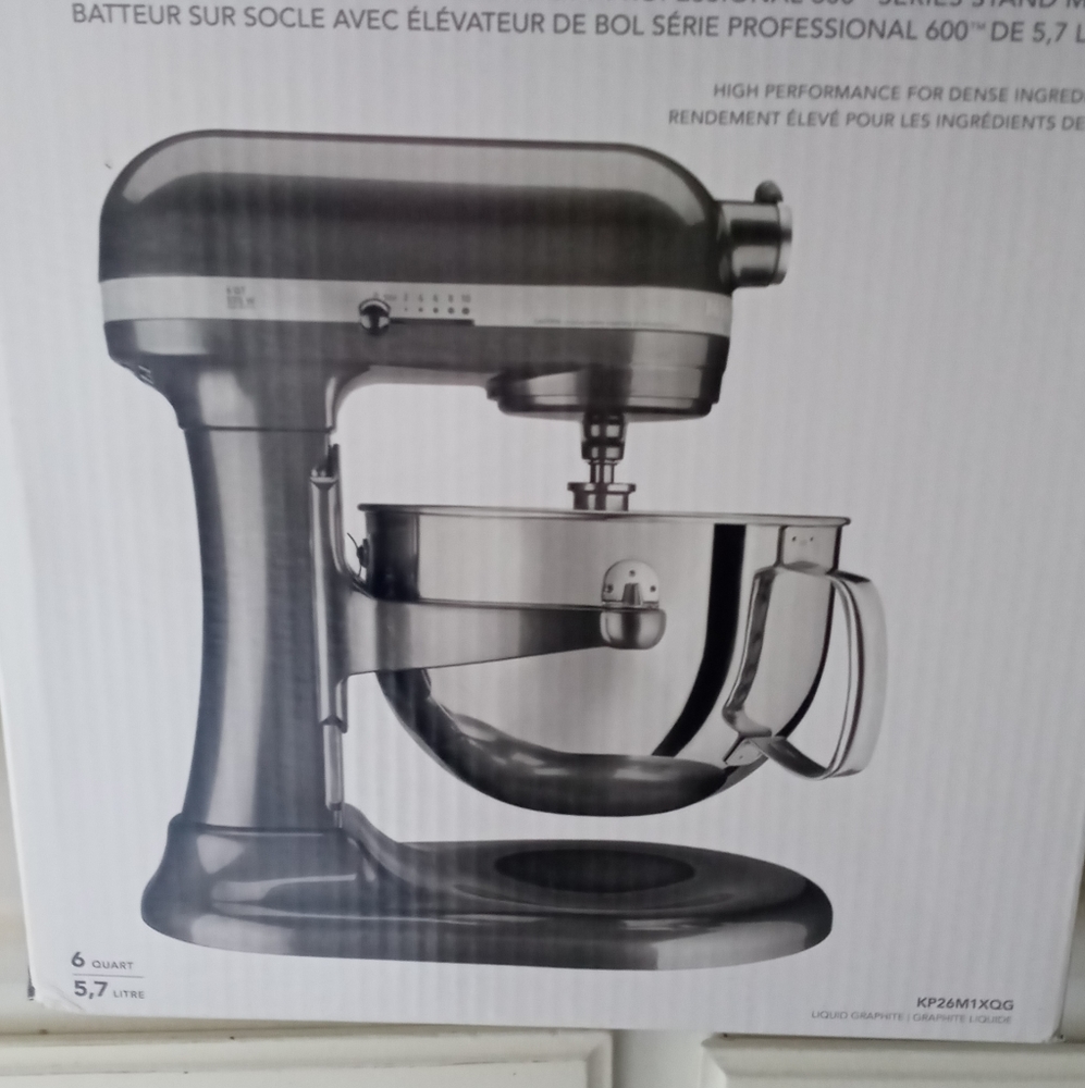 KitchenAid 600pro series stand mixer
